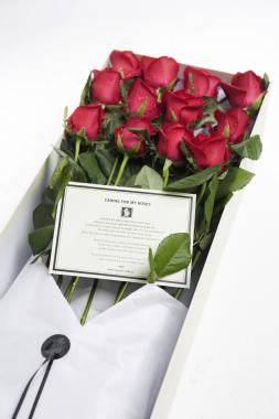 roses delivered in a luxury gift box