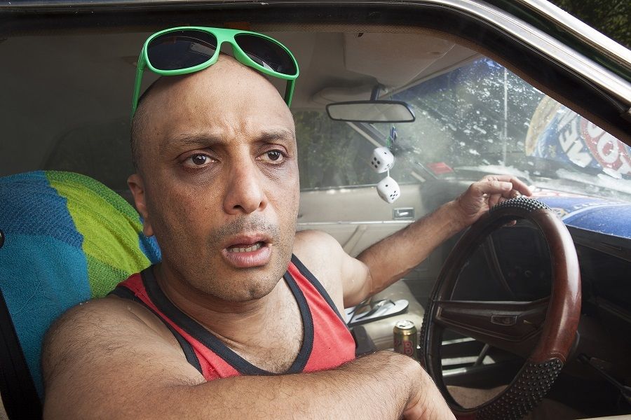 Akmal Saleh - Comedians - EntertainOz